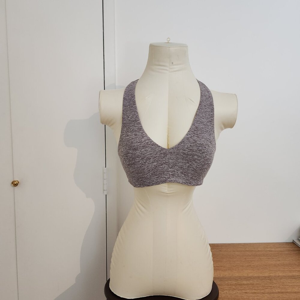 Alo Yoga sports top size small light brown